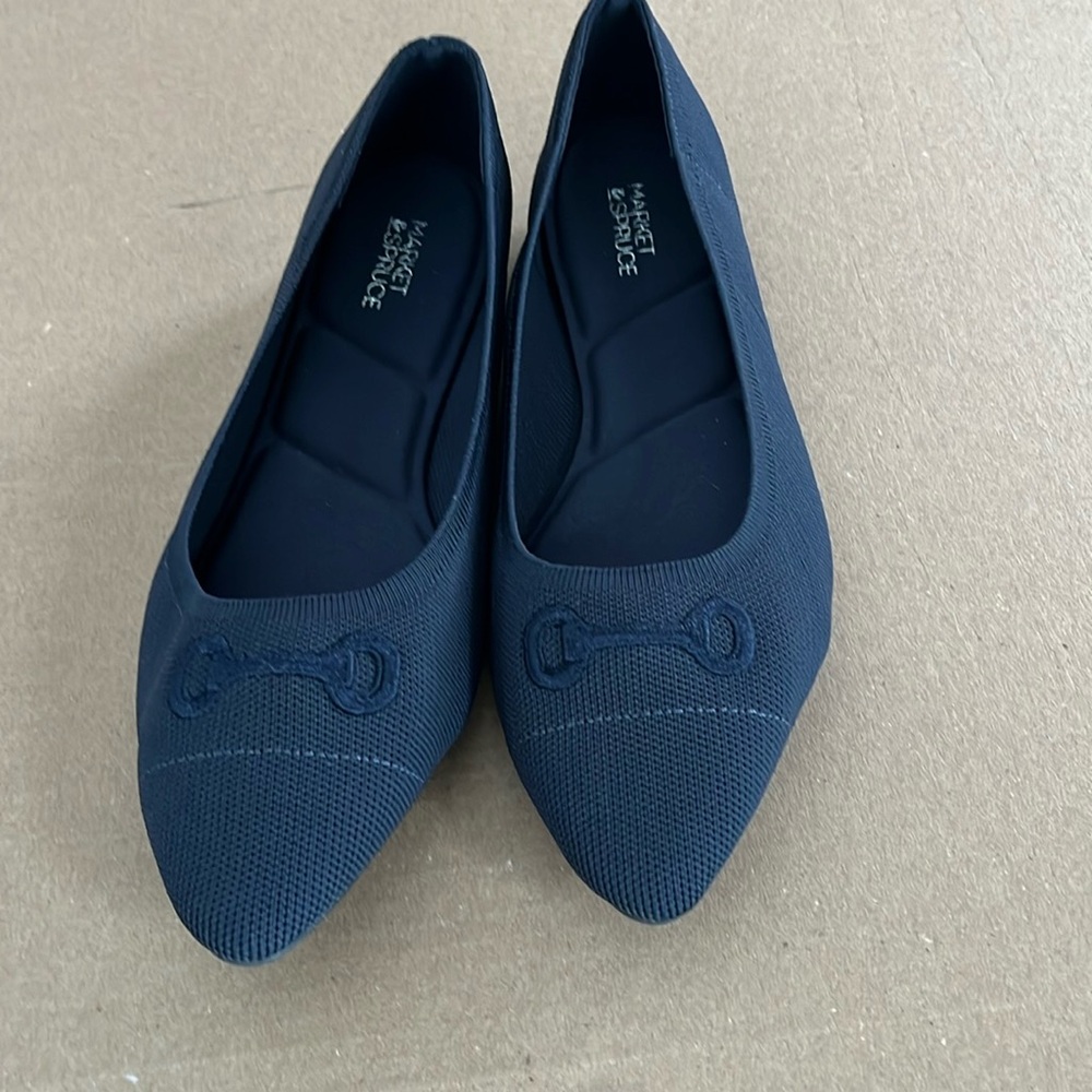 NWOT Market & Spruce Flats